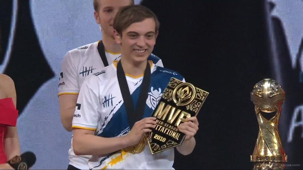 DRX翻盘BRO，Uzi拿下关键大龙鏖战多局四强赛，强势挺进下一轮的简单介绍