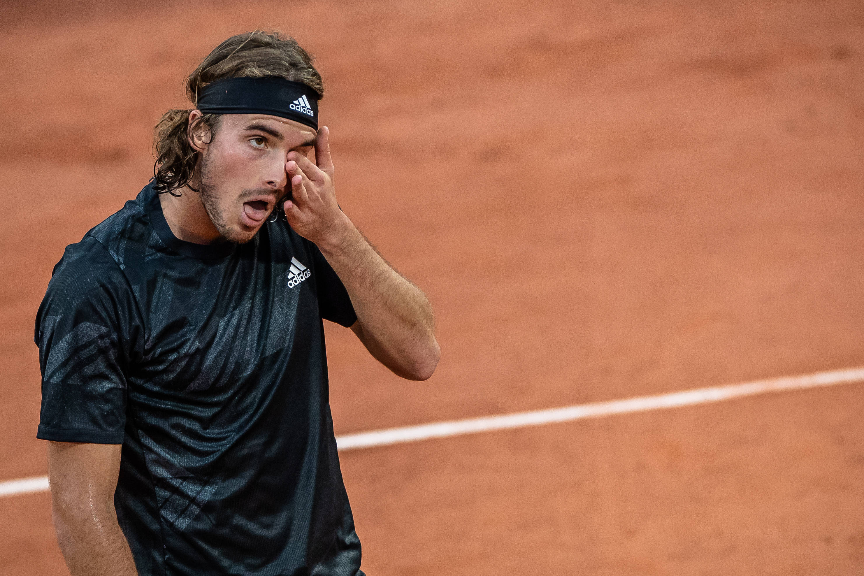 开云体育APP下载-英国网球队逆转法国网球队，西西帕斯打破历史纪录的简单介绍