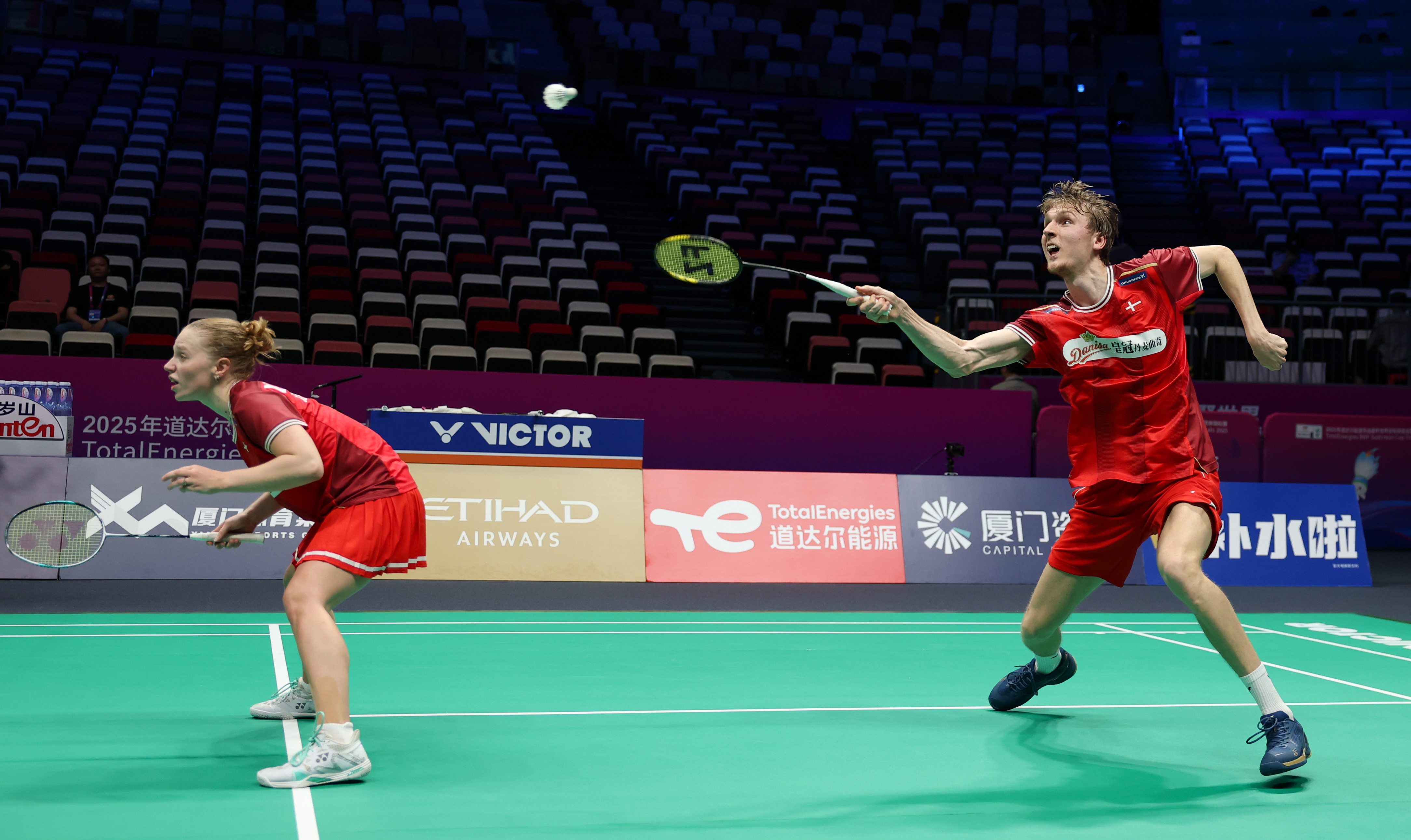 英格兰羽毛球队鏖战马来西亚羽毛球队，马琳爆发神勇的简单介绍