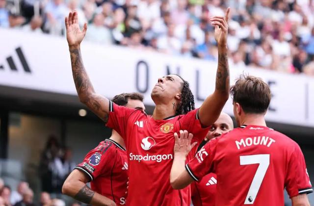 曼联中场连场奉献，球队身手更加灵活