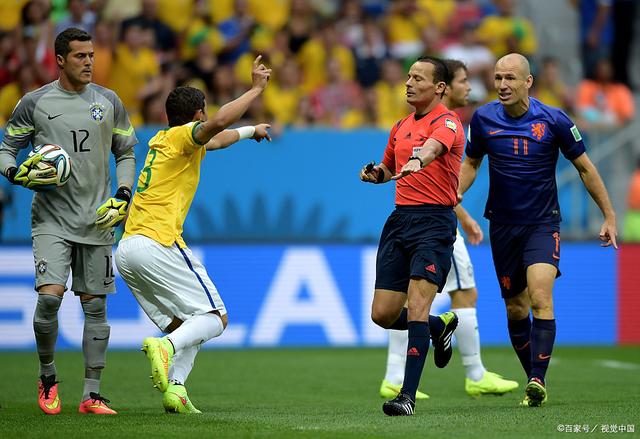 沃尔夫斯堡主场遭遇逆转,防线疲软的简单介绍 沃尔夫斯堡主场遭遇逆转,防线疲软的简单介绍