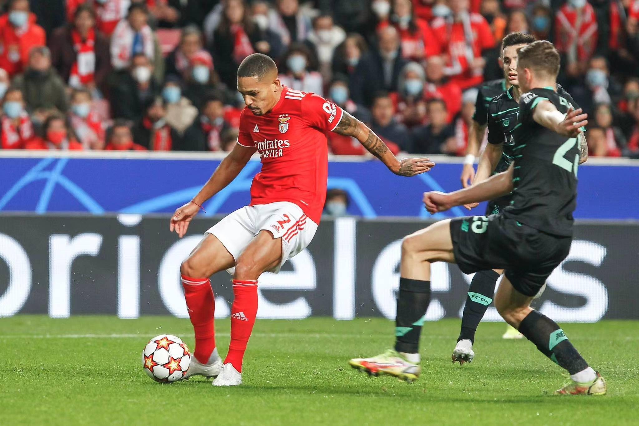 开云APP-纽约铤而走险，取得一场惊险胜利