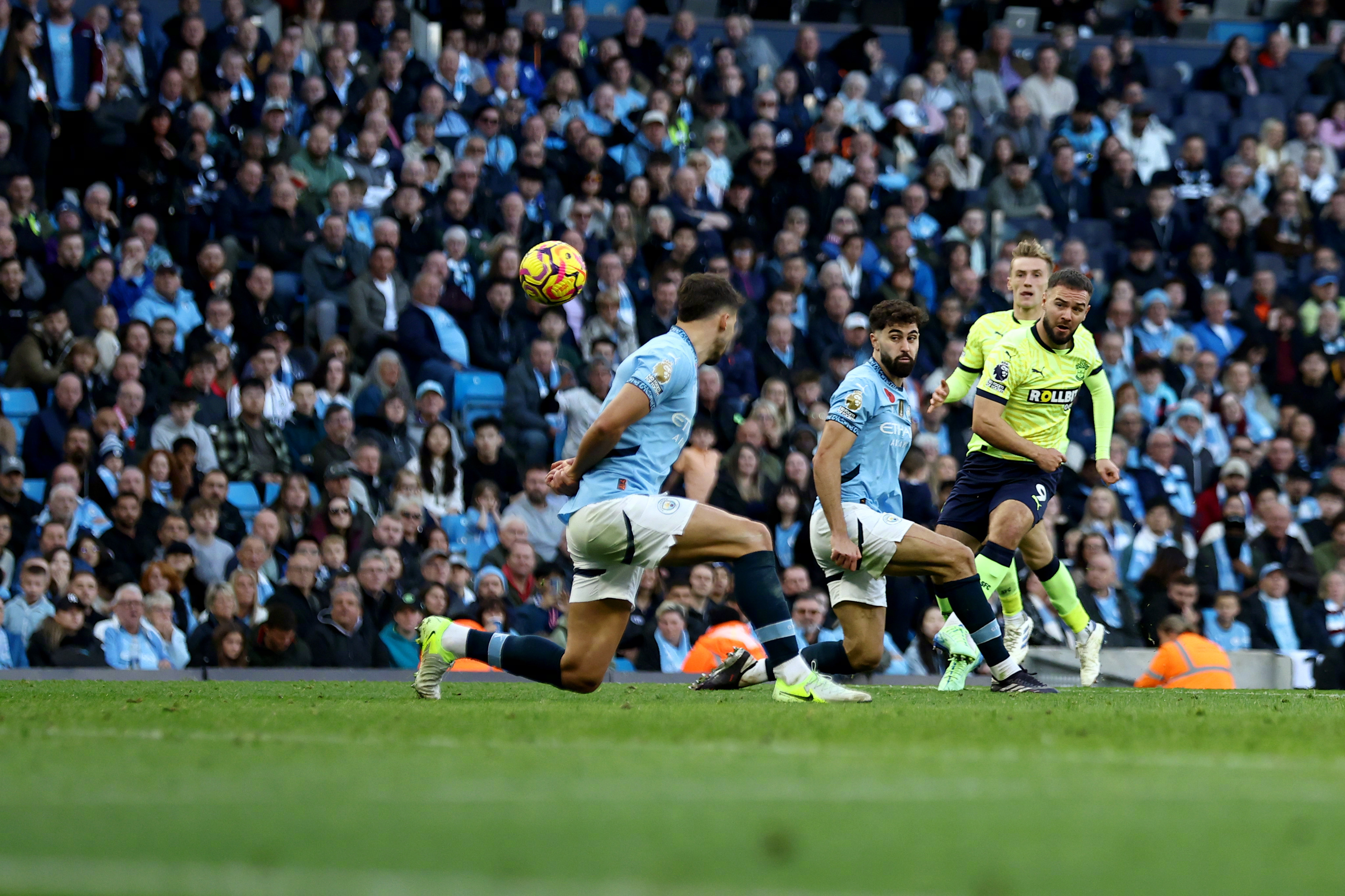 曼彻斯特球队客场获胜,保持连胜 曼彻斯特球队客场获胜,保持连胜