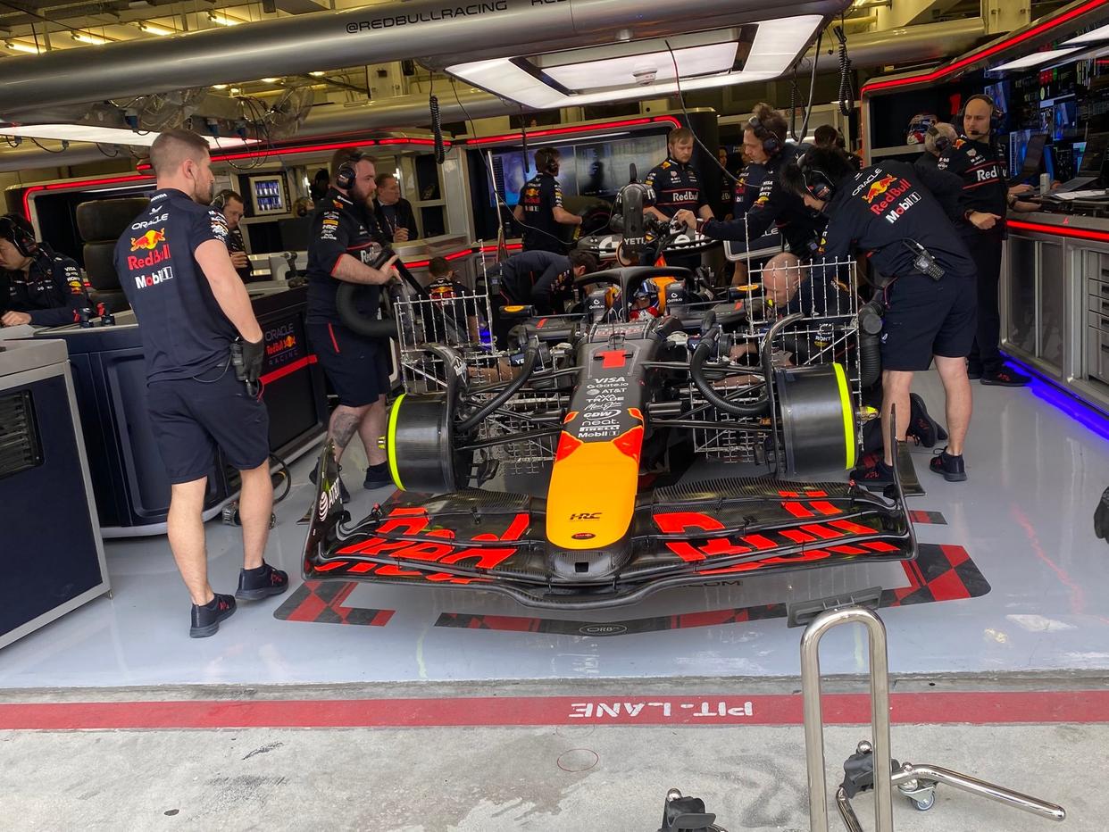 关于红牛车队绝杀迈凯伦，勒克莱尔关键制胜的信息