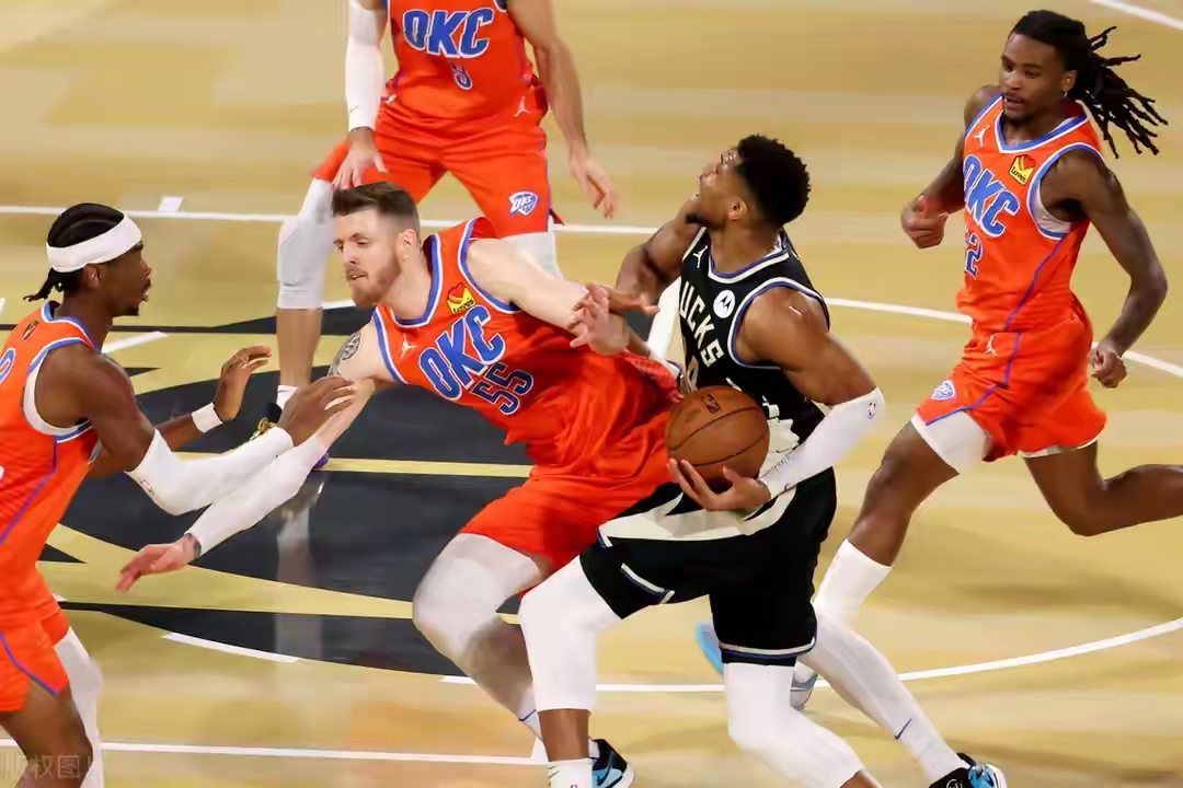 关于雄鹿险胜福建队,恩比德点燃赛场的信息 关于雄鹿险胜福建队,恩比德点燃赛场的信息