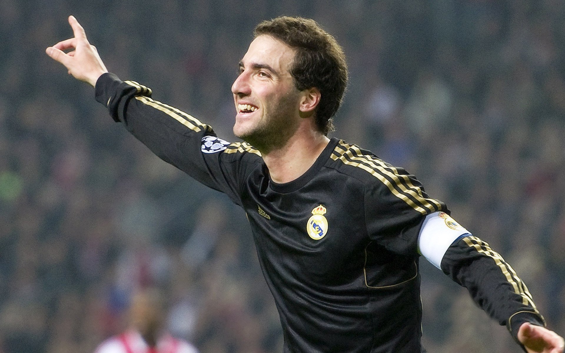 李刚仁里程碑之夜，波兰战术革新下的争冠战胜利，为何战胜委内瑞拉具有唯一性？