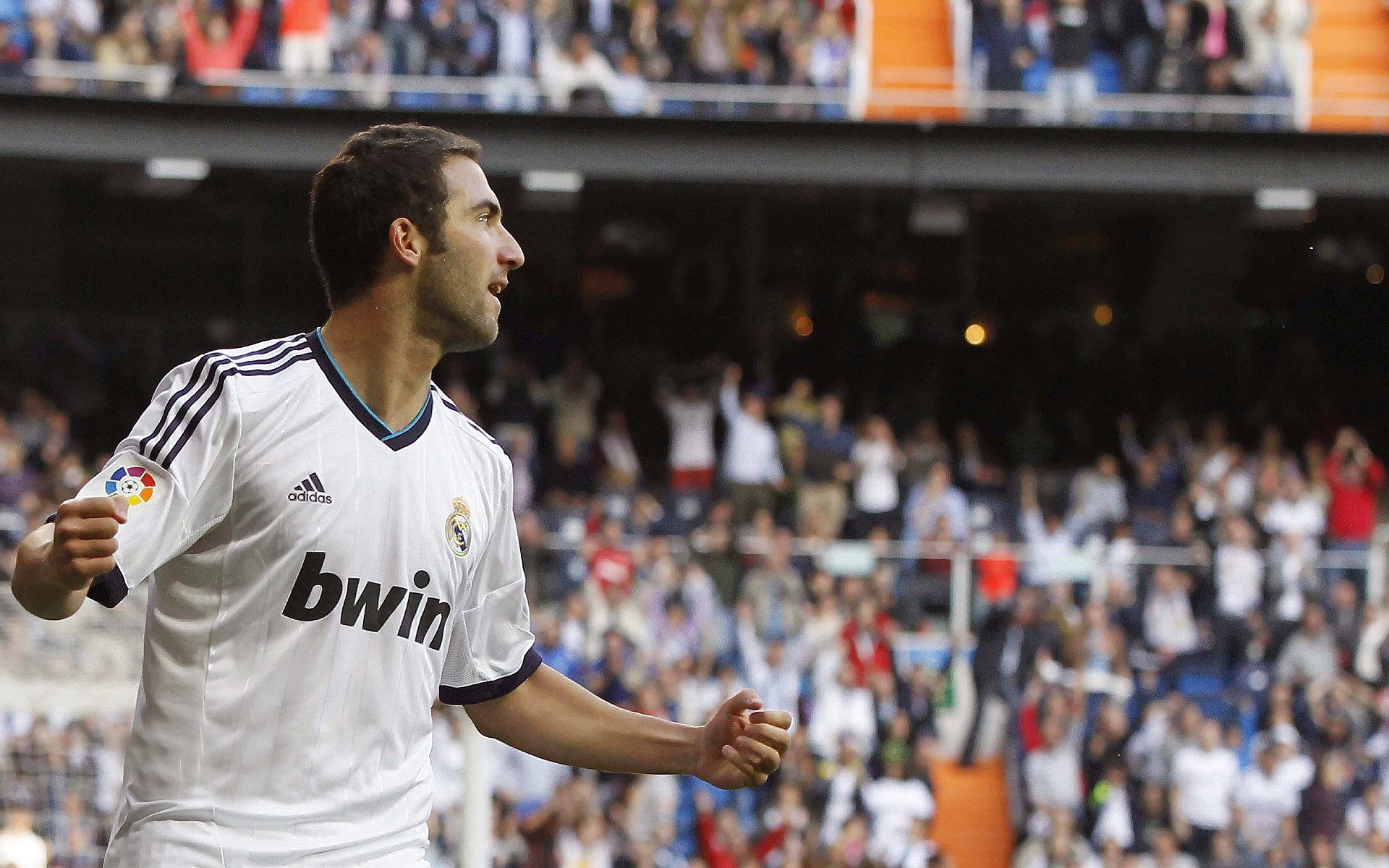 奥运周期关键战之夜，法比尼奥冠军级表现铸就传奇