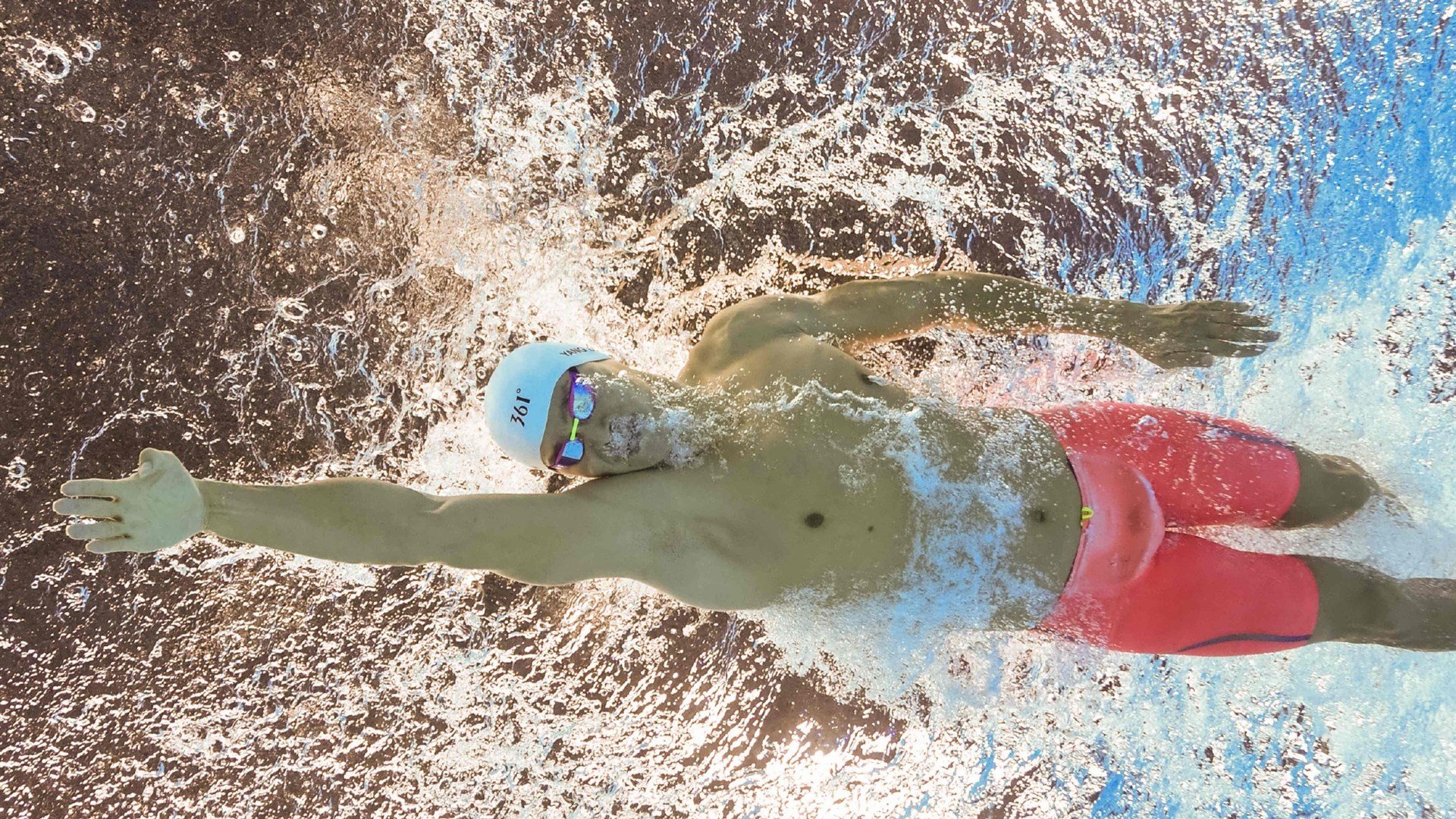 马刺火力全开压制北京队，乔治化身关键先生定乾坤