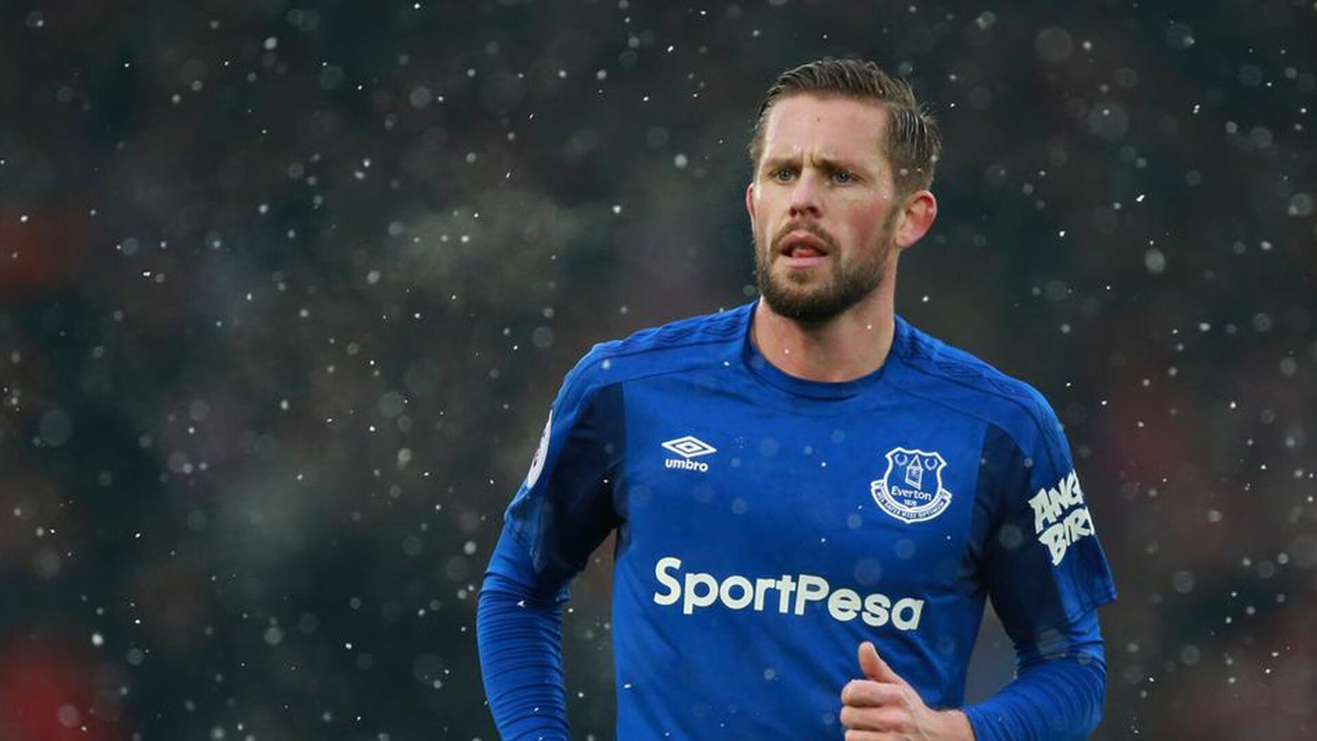 红牛二队险胜阿斯顿马丁，勒克莱尔扛起全队，一场战术与意志的胜利